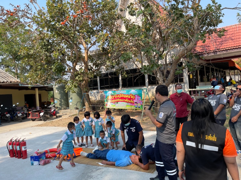 นายวิจัย  เย็มรัมย์ นายกองค์การบริหารส่วนตำบลกระเบื้อง เป็นประธานในพิธีเปิดโครงการส่งเสริมความปลอดภัยในศูนย์พัฒนาเด็กเล็ก ประจำปีงบประมาณ 2566 ณ ศูนย์พัฒนาเด็กเล็กวัดทุ่งสว่างหัวนาคำ  โดยมีวัตถุประสงค์เพื่อ