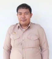 นายวีรชาติ ผาสุข 